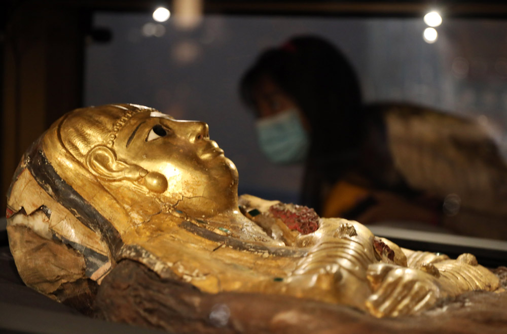 本次展览中的展品均来自英国曼彻斯特博物馆,其中6具黄金木乃伊是在