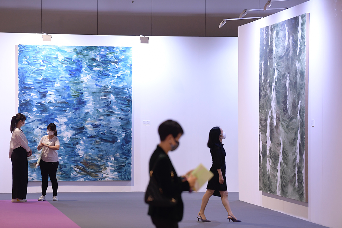 欧洲时报–欧时网-欧时大参-香港首届“艺文香港 ART HONG KONG”展会开幕