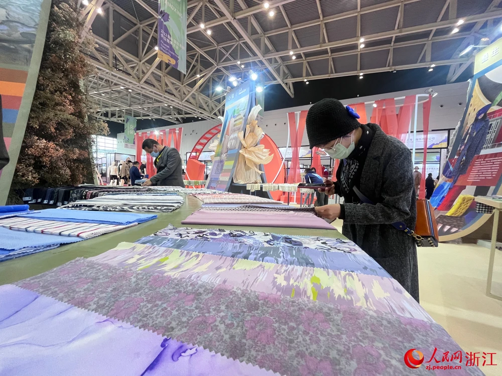 欧洲时报–欧时网-欧时大参-2022第24届中国绍兴柯桥国际纺织品博览会在浙江绍兴启幕