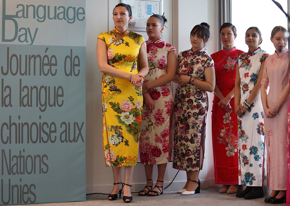 欧洲时报–欧时网-欧时大参-千年非遗手艺：海派旗袍热逐年升温