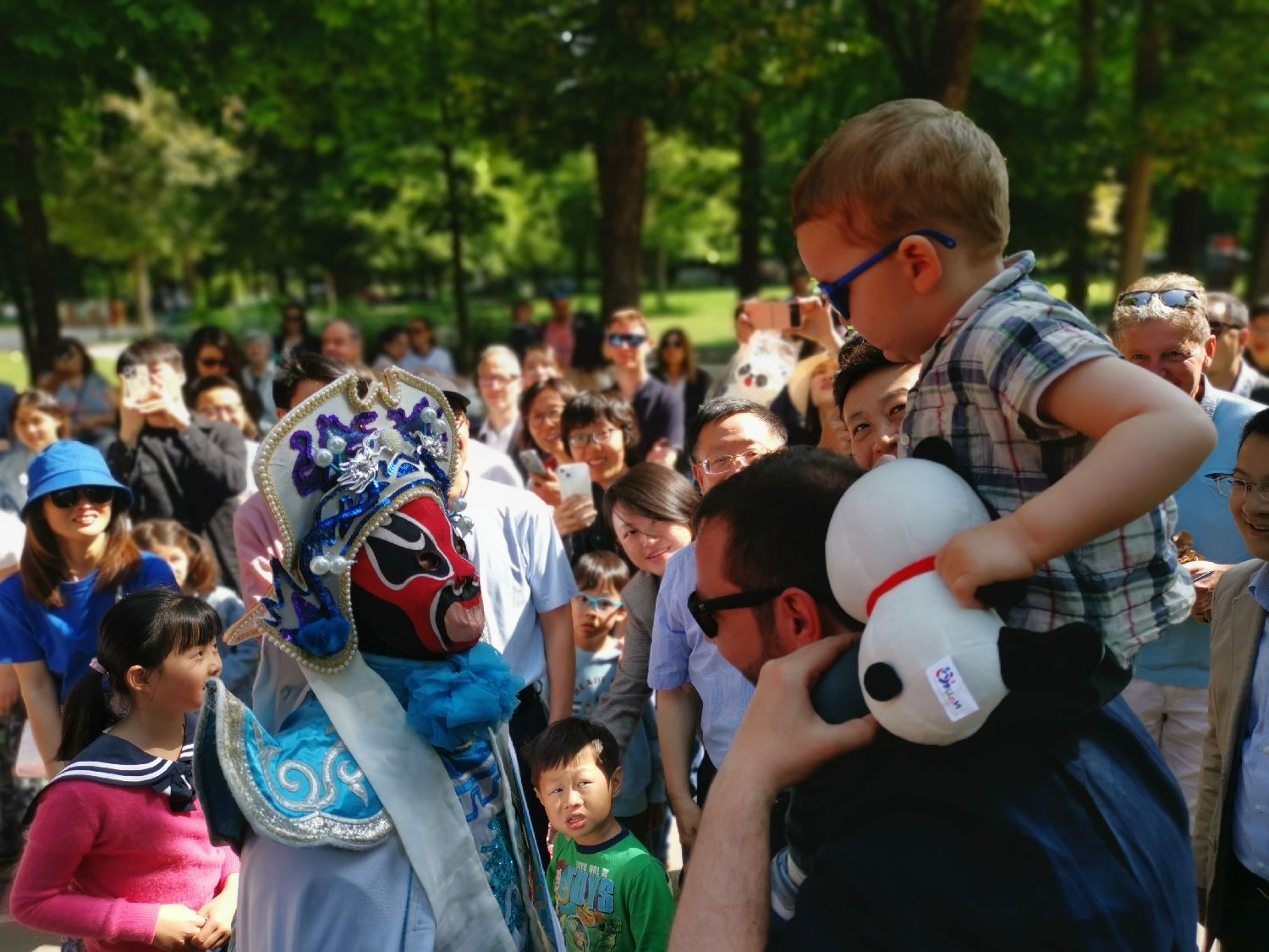 Spectacle de rue exceptionnel sur la culture du Sichuan au Jardin du