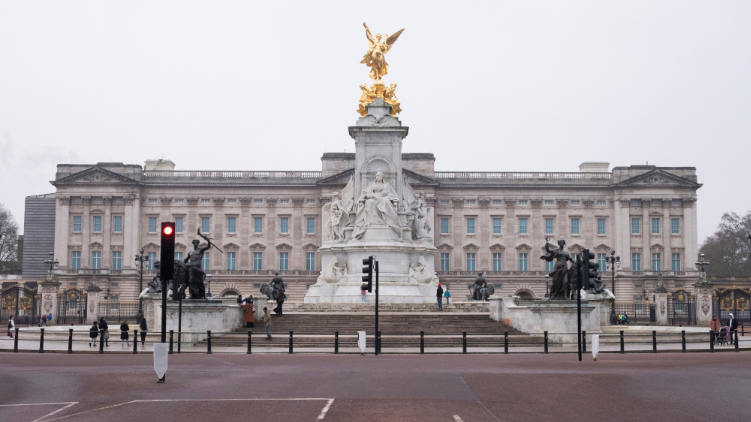 欧洲时报–欧时网-欧时大参-英国女王话音刚落,英镑涨至9.1!这次她皇