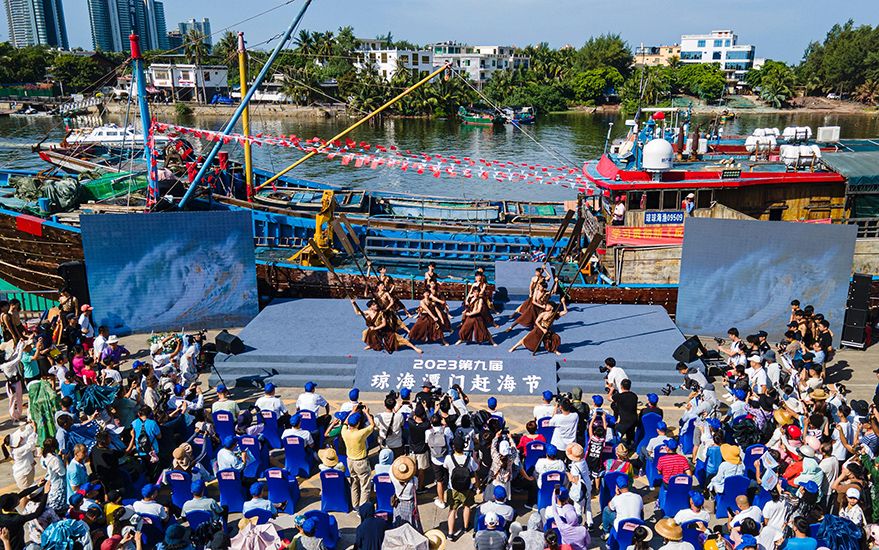 第九届琼海潭门赶海节开幕 民众体验赶海快乐
