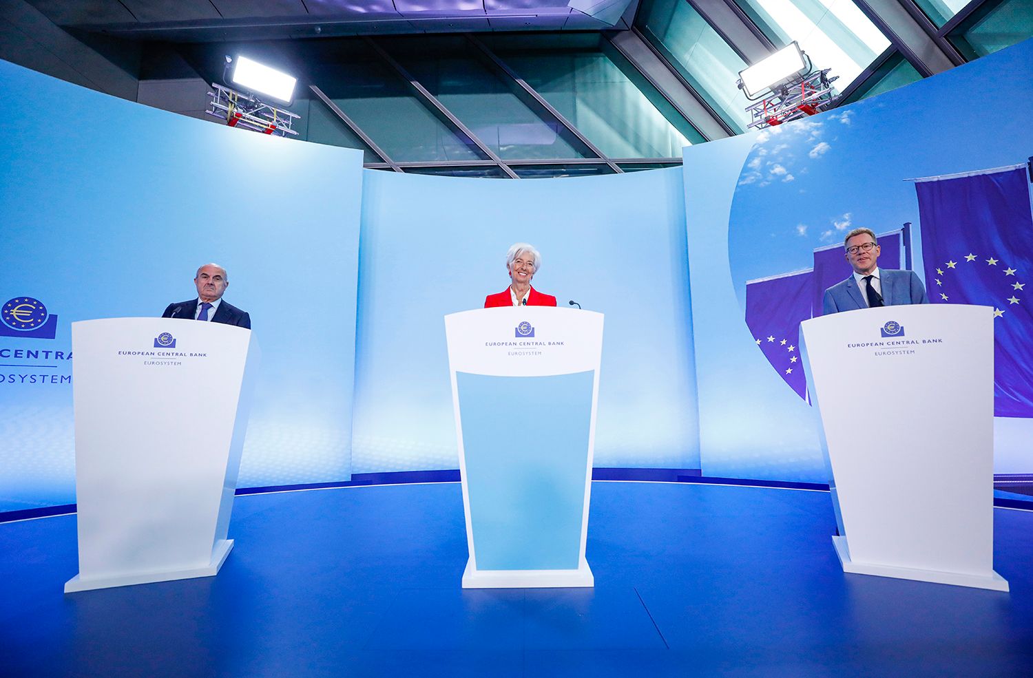 欧洲央行再次下调三大关键利率分别下调25个基点-欧时大参–欧时网-欧洲时报