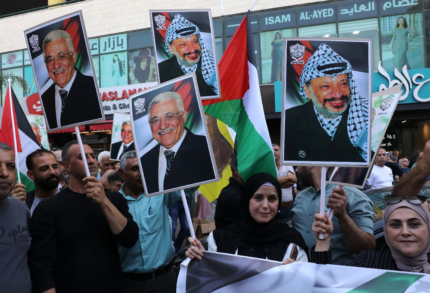 巴勒斯坦民众庆祝多国承认巴勒斯坦国-欧时大参–欧时网-欧洲时报