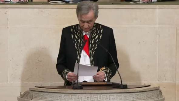 LVMH集团首席执行官阿尔诺正式入选法兰西人文院