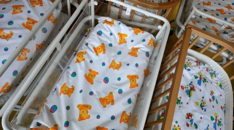 政府多举措试图逆转新生儿持续减少趋势 人口自然增长数二战后首次为负值