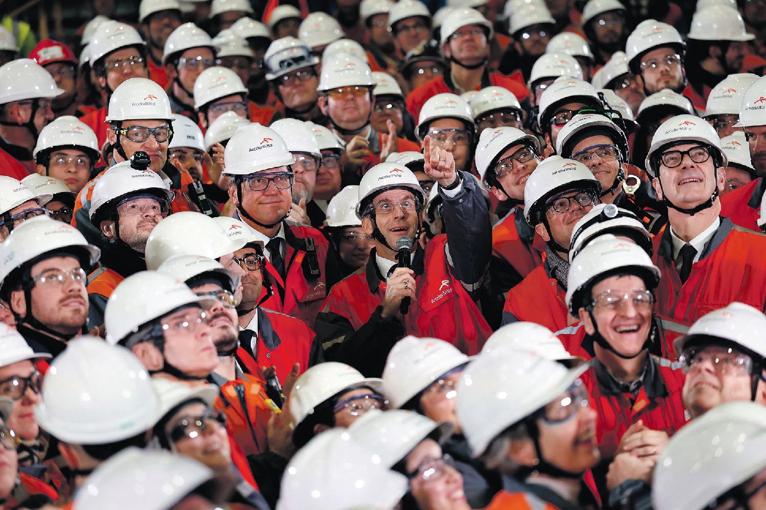 马克龙喊话欧盟共同举债重塑未来